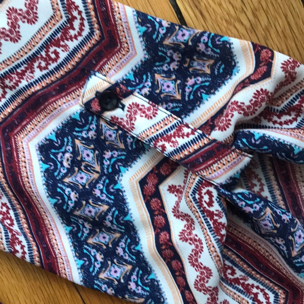 Beautiful patterned blouse - Picture 4 of 4